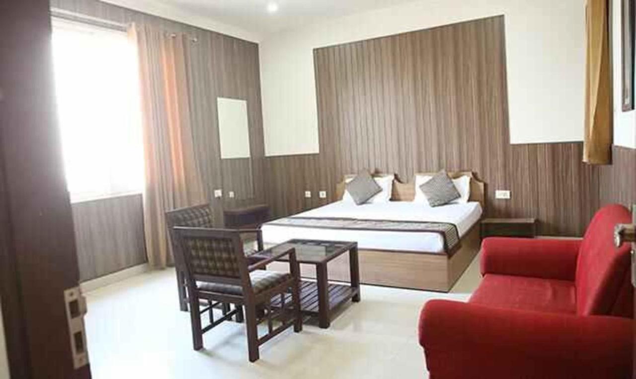 Fabhotel Corbett Inn Rudrapur Eksteriør billede