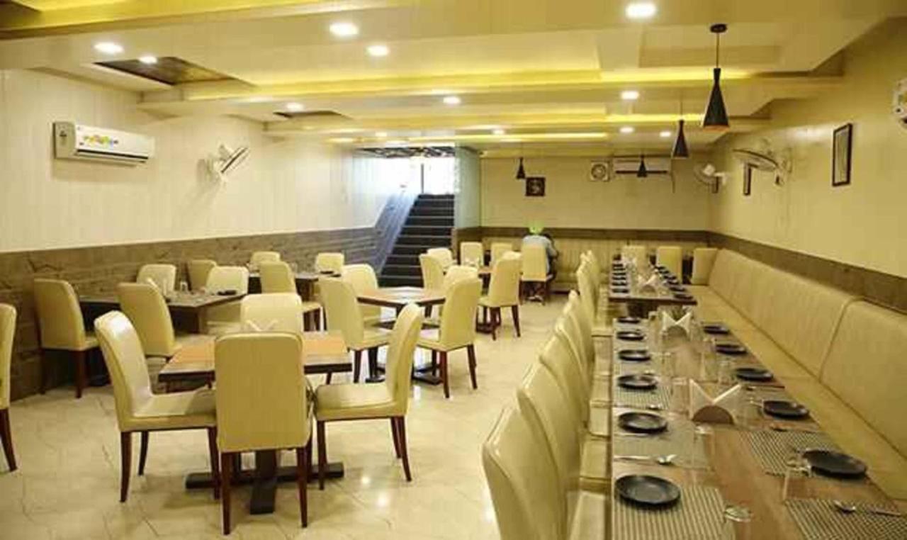 Fabhotel Corbett Inn Rudrapur Eksteriør billede